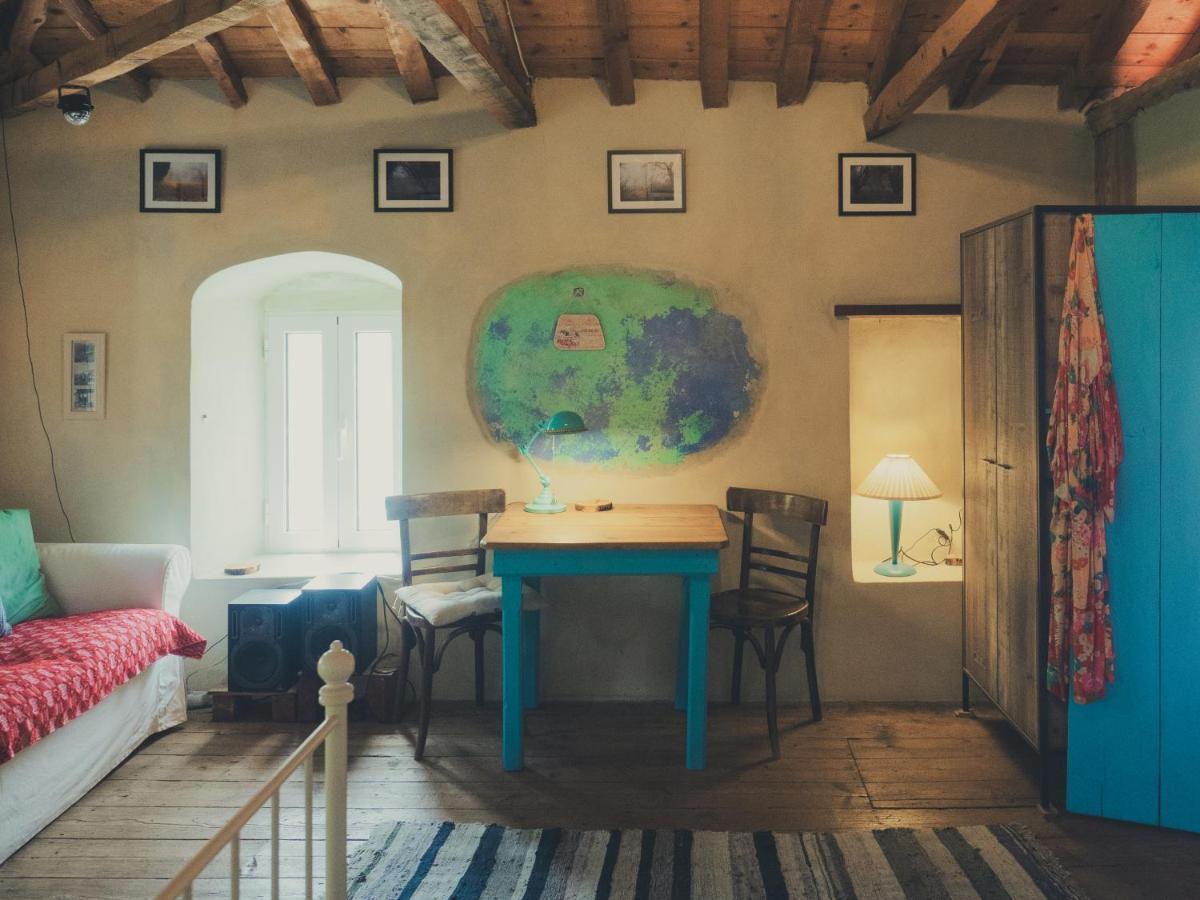 Vintage Stone-Built Country Cottage In Richea Kouloureika Exterior photo